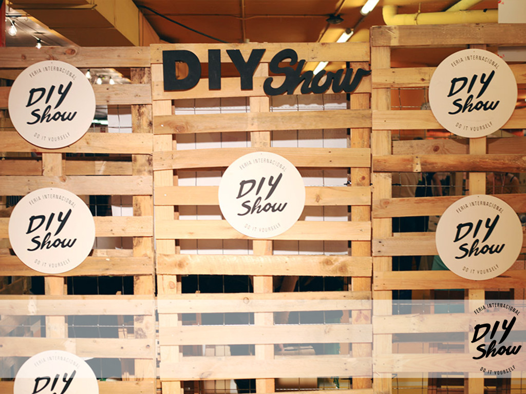 Letras de DIY Show de Bezoya