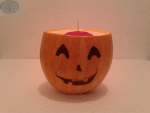 Vela en una calabaza para Halloween